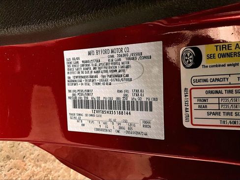 Used 2005 Ford Mustang GT Premium RWD image 32