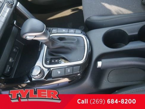Used 2024 Kia Seltos S AWD/4WD image 36