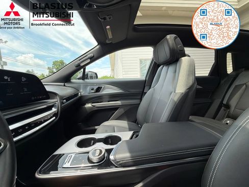 Used 2024 Cadillac Lyriq Tech w/ Driver Assist Package AWD/4WD image 50