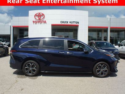 Used 2025 Toyota Sienna Platinum