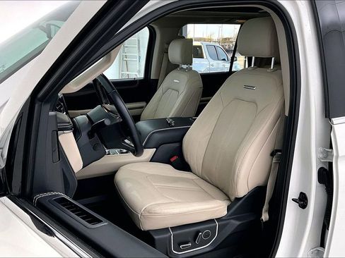 Used 2022 Ford Expedition Platinum image 33