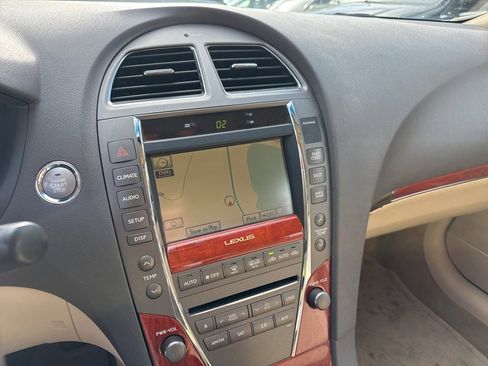 Used 2011 Lexus ES 350 image 26