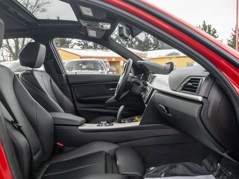 Used 2013 BMW 320i 320i Sedan 4D image 11