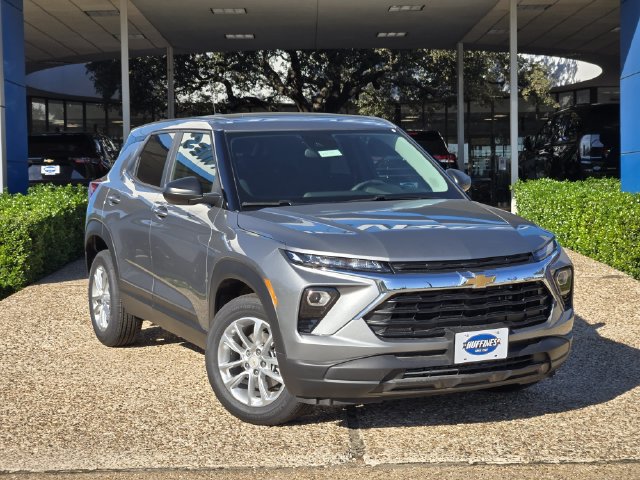 New 2026 Chevrolet TrailBlazer LS w/ LS Convenience Package FWD image 2