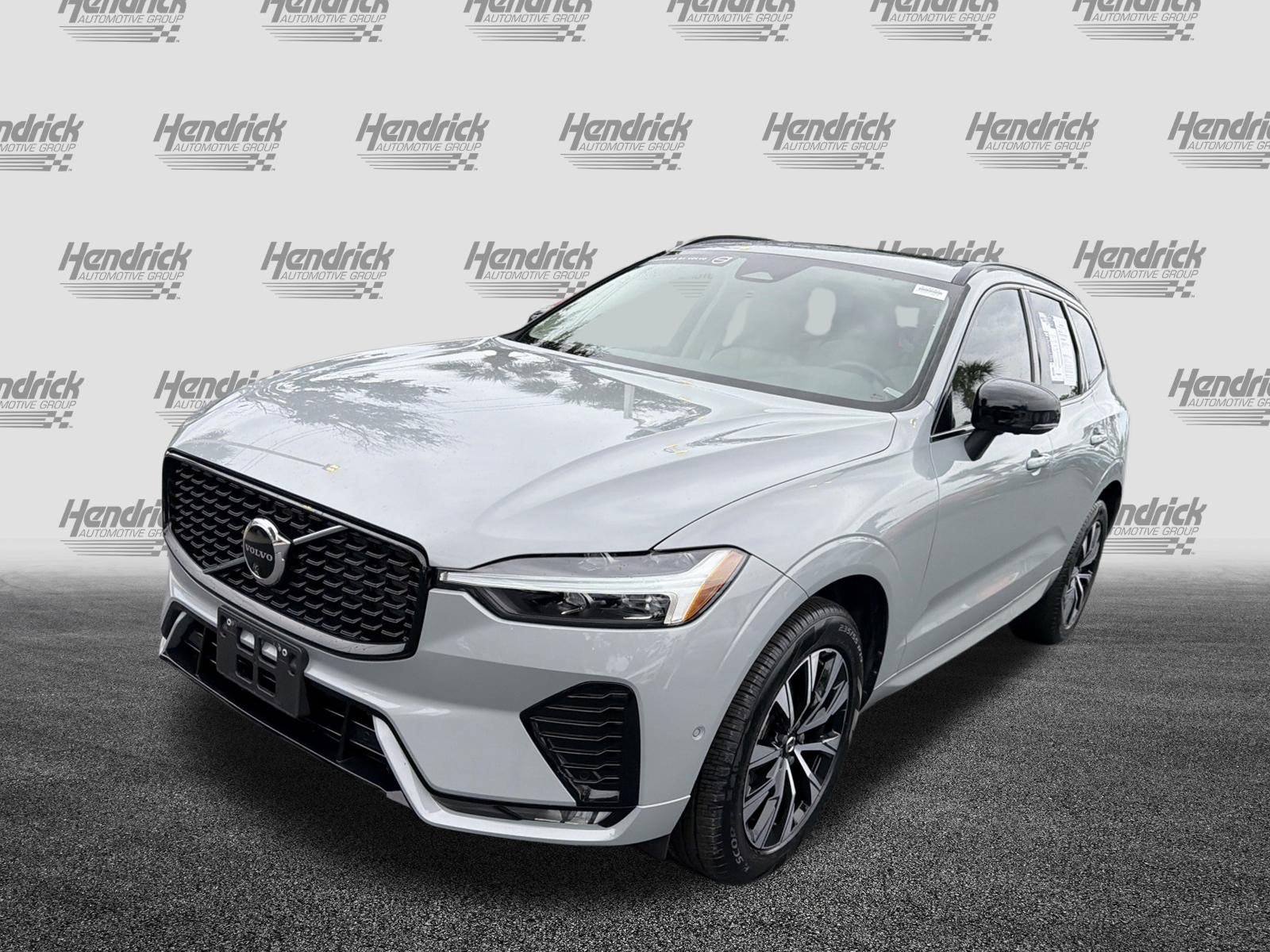 Used 2024 Volvo XC60 B5 Plus w/ Protection Package Premier AWD/4WD image 5