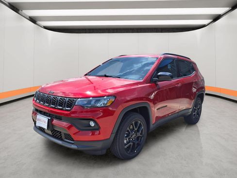 New 2026 Jeep Compass Latitude AWD/4WD image 3