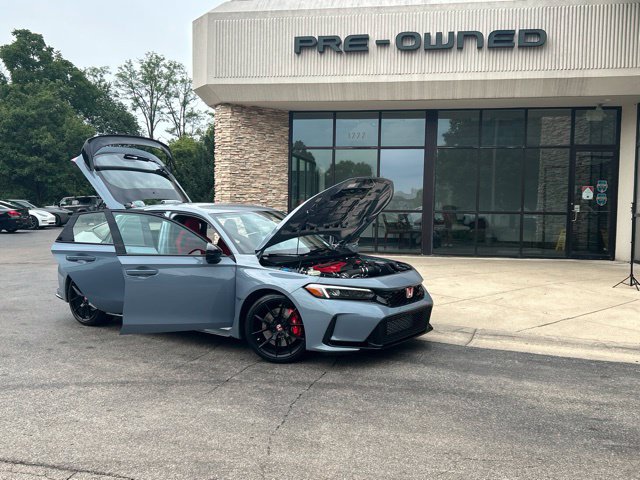 Used 2025 Honda Civic Type R image 9