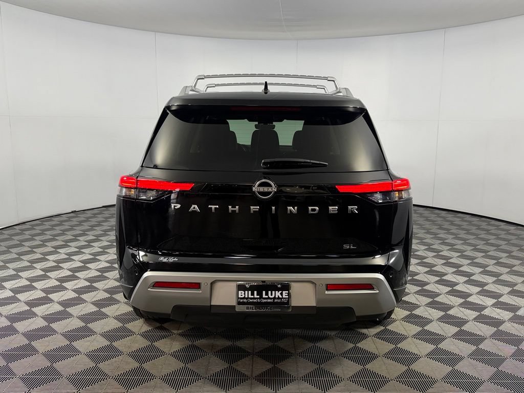 Used 2025 Nissan Pathfinder SL FWD image 8