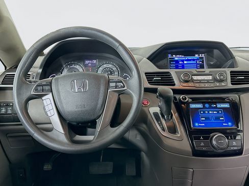 Used 2014 Honda Odyssey EX image 17