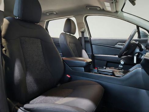Certified 2024 Kia Sportage LX FWD image 21
