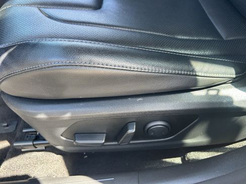 Used 2024 Hyundai Elantra Limited FWD image 27