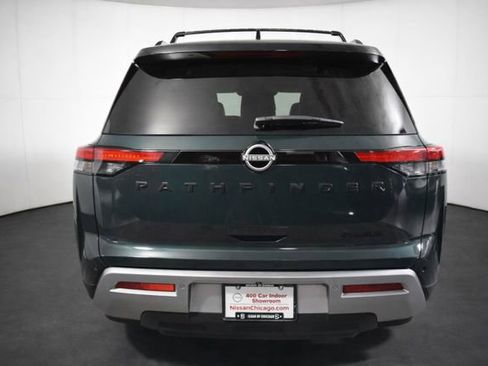 Certified 2024 Nissan Pathfinder SL w/ Black Appearance Package image 5