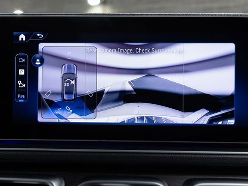 Used 2025 Mercedes-Benz GLE 450e 4MATIC w/ AMG Line Exterior image 20