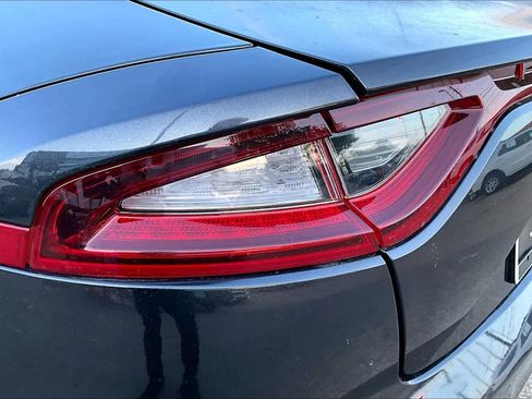 Used 2020 Kia Stinger GT image 27