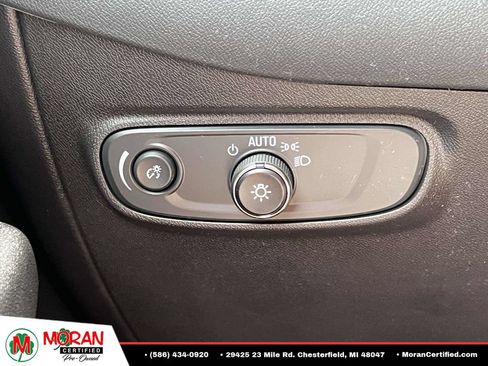 Used 2023 Chevrolet Equinox LT FWD image 27