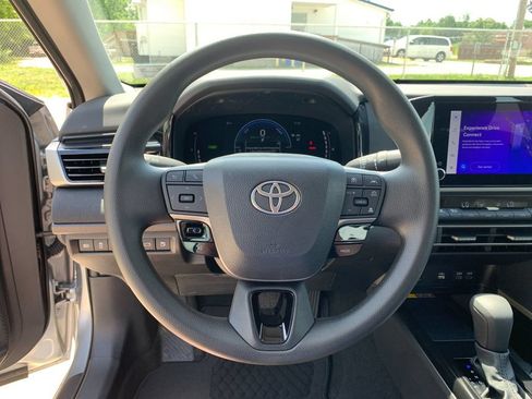 Used 2026 Toyota Camry LE FWD image 26