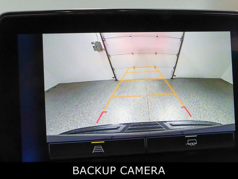 Used 2023 Chevrolet Suburban LT image 20