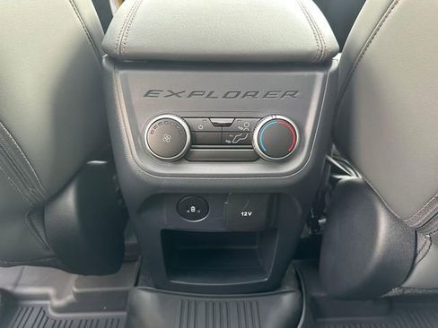 New 2026 Ford Explorer Active w/ Active Comfort Package image 21