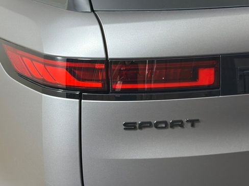Used 2025 Land Rover Range Rover Sport Autobiography AWD/4WD image 27
