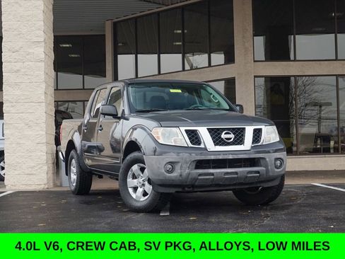 Used 2012 Nissan Frontier SV image 1