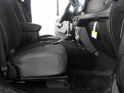 New 2026 Jeep Wrangler Unlimited Rubicon image 19