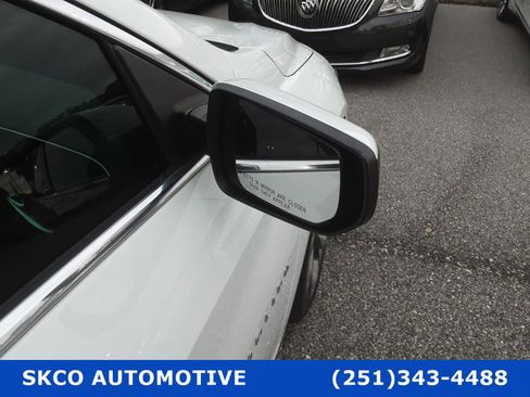 Used 2021 Chevrolet Malibu LT image 10