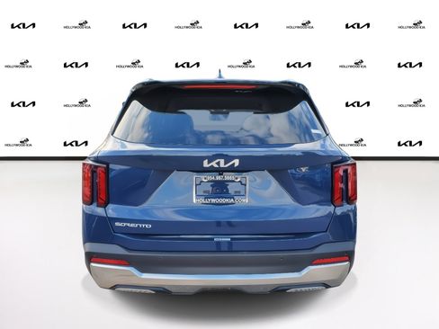 New 2025 Kia Sorento S w/ Panoramic Sunroof Package image 6