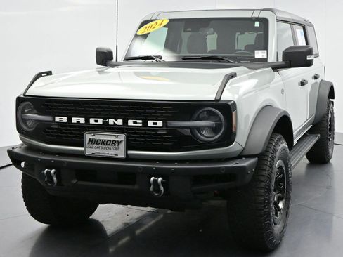Used 2024 Ford Bronco Wildtrak AWD/4WD image 3