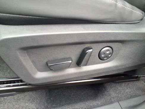 New 2026 Nissan Murano Platinum image 25