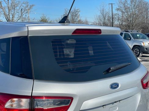 Used 2021 Ford EcoSport S image 22