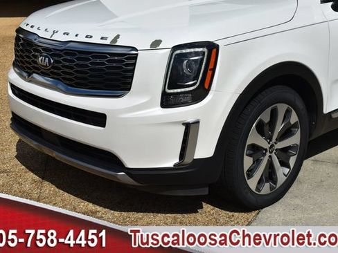 Used 2020 Kia Telluride S w/ S 8 Passenger Seating Package FWD image 48