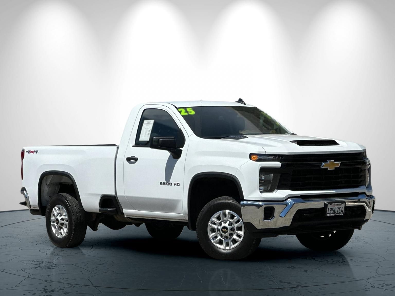 Used 2025 Chevrolet Silverado 2500 W/T w/ WT Convenience Package AWD/4WD image 2