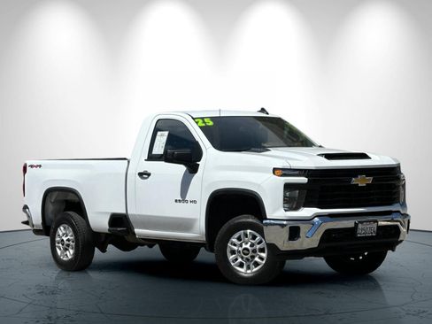 Used 2025 Chevrolet Silverado 2500 W/T w/ WT Convenience Package AWD/4WD image 2