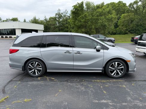 Used 2020 Honda Odyssey Elite image 5