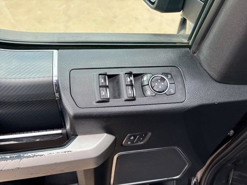 Used 2019 Ford F150 Lariat AWD/4WD image 16