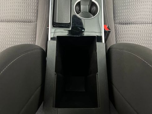 Used 2025 Chevrolet Equinox LT FWD image 37