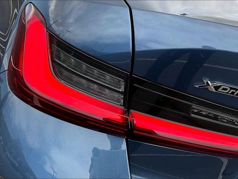 New 2026 BMW 330i xDrive Sedan w/ Premium Package AWD/4WD image 23