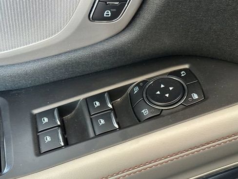 Used 2025 Ford Expedition Active AWD/4WD image 11