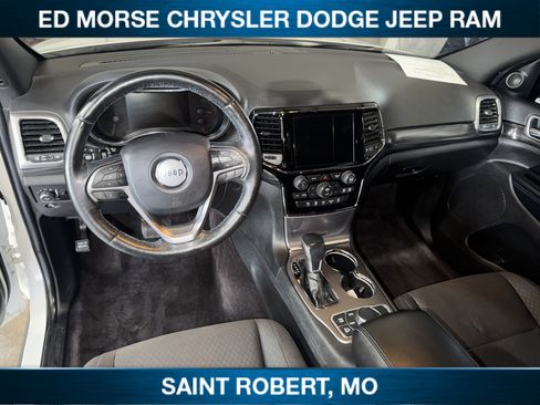 Used 2019 Jeep Grand Cherokee Laredo AWD/4WD image 26