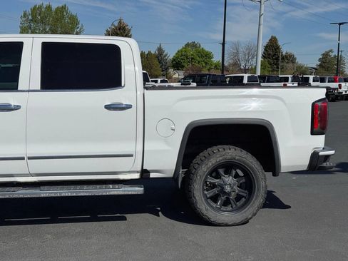 Used 2016 GMC Sierra 1500 SLT w/ All-Terrain Package AWD/4WD image 5