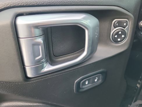 Used 2024 Jeep Wrangler Willys image 20