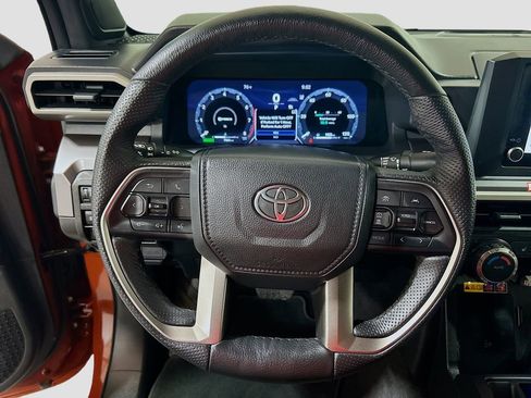 Used 2025 Toyota Tacoma TRD Off-Road w/ TRD Off Road Upgrade Package AWD/4WD image 9