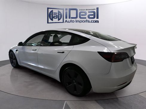 Used 2022 Tesla Model 3 Long Range AWD/4WD image 3