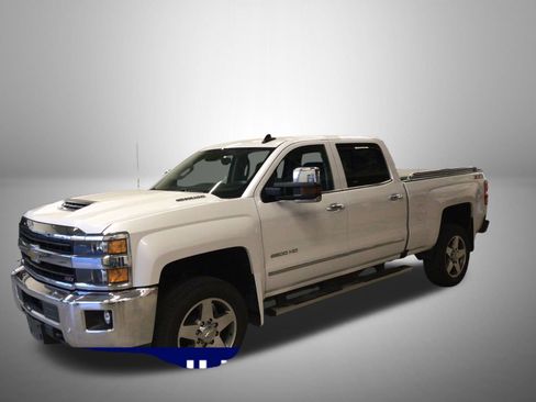 Used 2018 Chevrolet Silverado 2500 LTZ w/ Duramax Plus Package image 2
