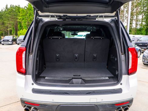 Used 2022 GMC Yukon AT4 AWD/4WD image 11