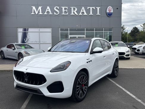Used 2023 Maserati Grecale Folgore AWD/4WD image 1