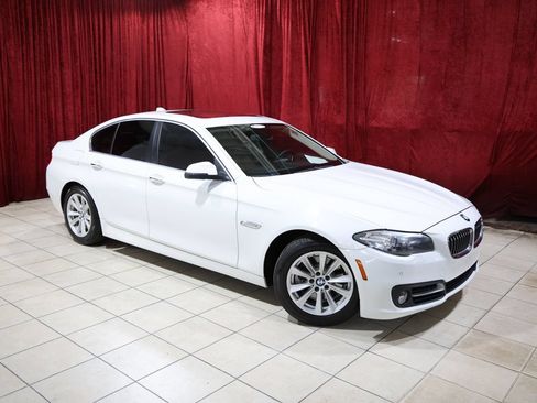 Used 2016 BMW 528i Sedan RWD image 2