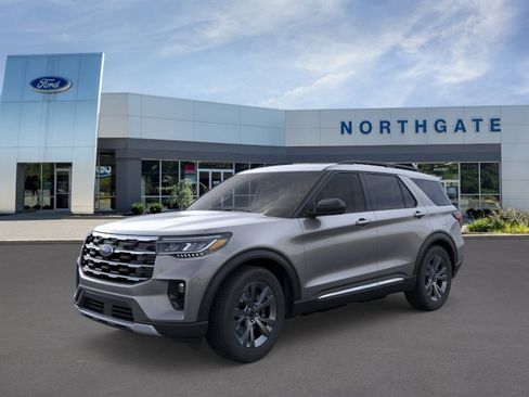 New 2025 Ford Explorer Active w/ Active Comfort Package AWD/4WD image 2