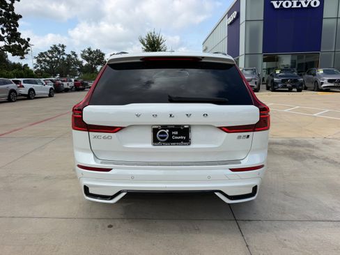 Certified 2026 Volvo XC60 B5 Plus AWD/4WD image 5
