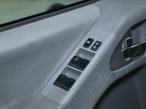 Certified 2021 Nissan Frontier SV RWD image 18